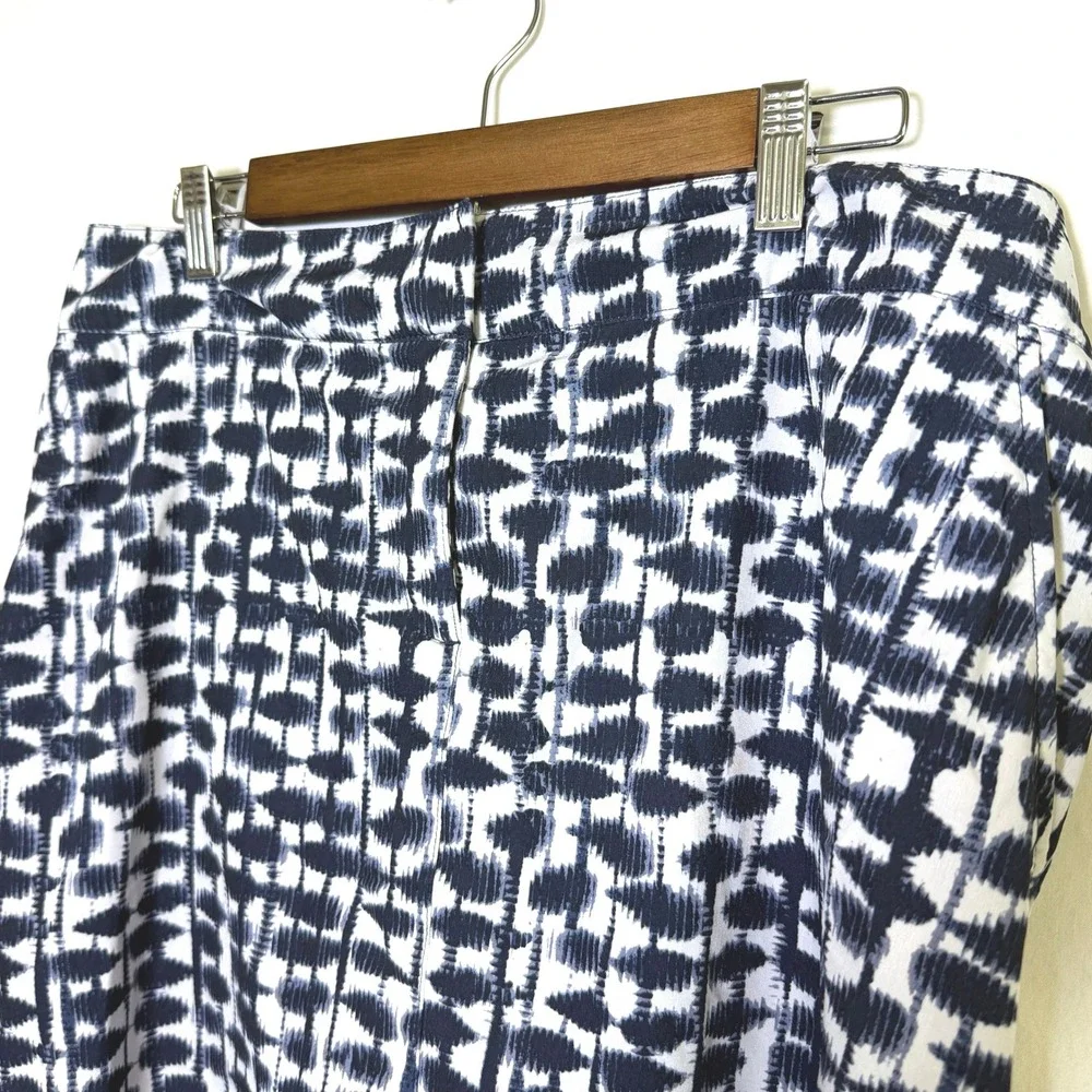 IZOD Golf Women Navy Blue White Geometric Print Skort Size 14 Athletic Skirt - Picture 1 of 7